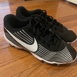 Nike Softball Spikes. Size 9. Barely used.